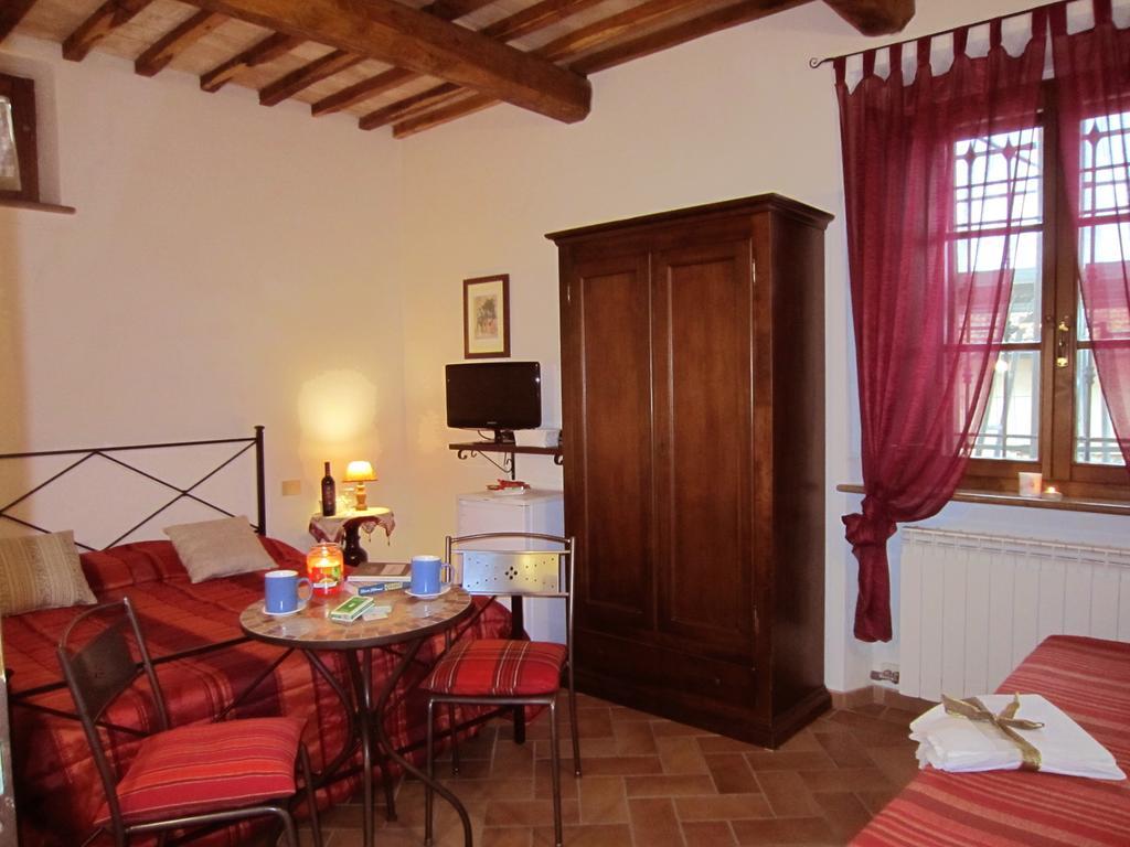 B&B Le Logge Di Sopra Asciano Exterior photo